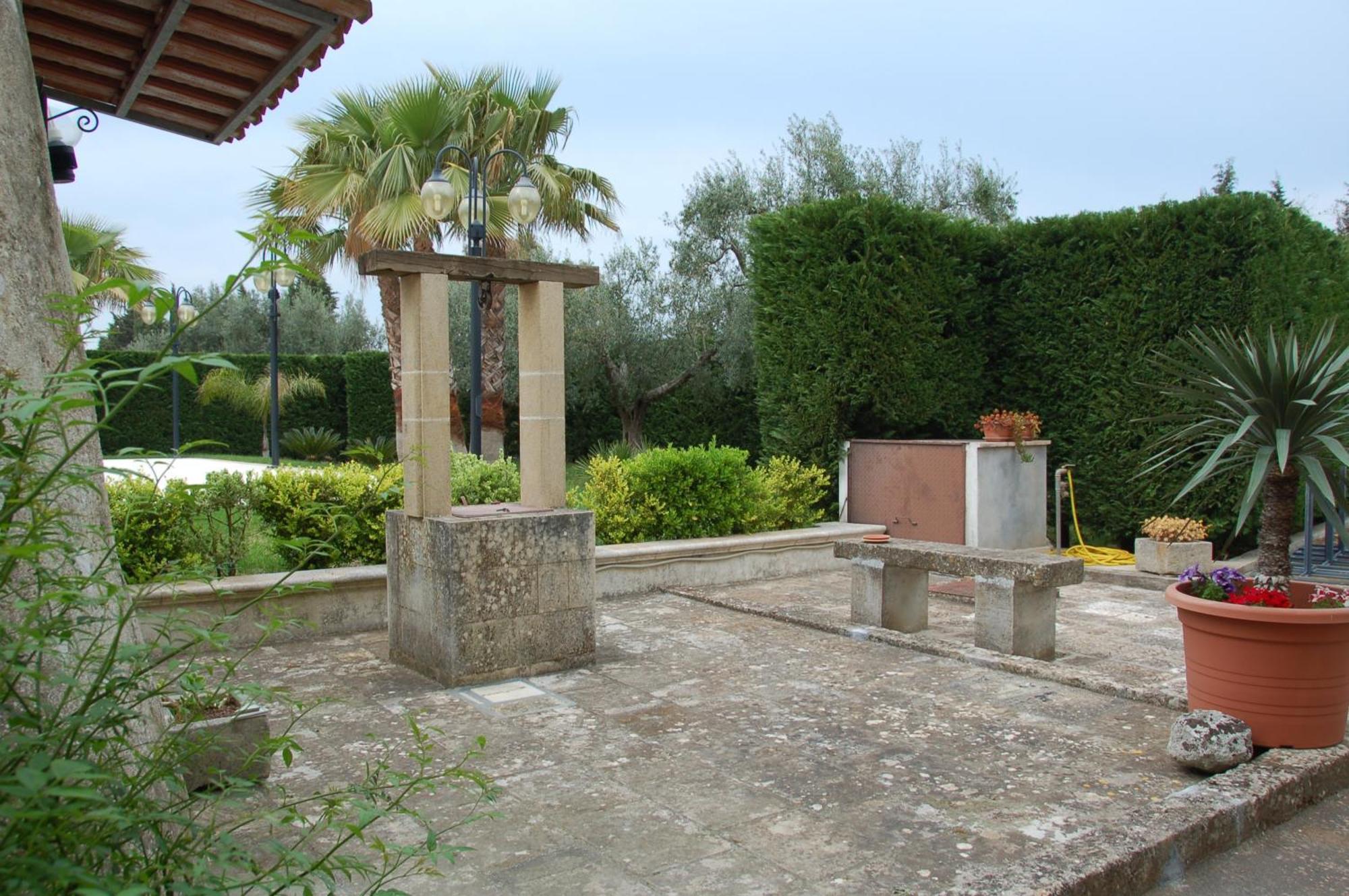 B&B Villa Vittoria Maglie Bagian luar foto